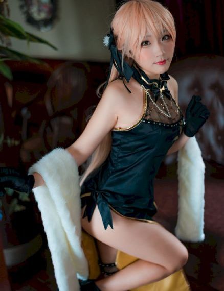 女王踩踏脚奴免费区域视频_DVD免费在线播放